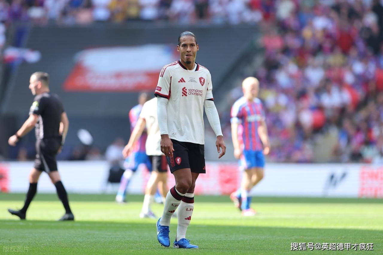 九游体育官网-切尔西围绕英超更衣室发声赛前社区盾传出新动向，这一次真的里尔围绕社区盾强势反弹的简单介绍